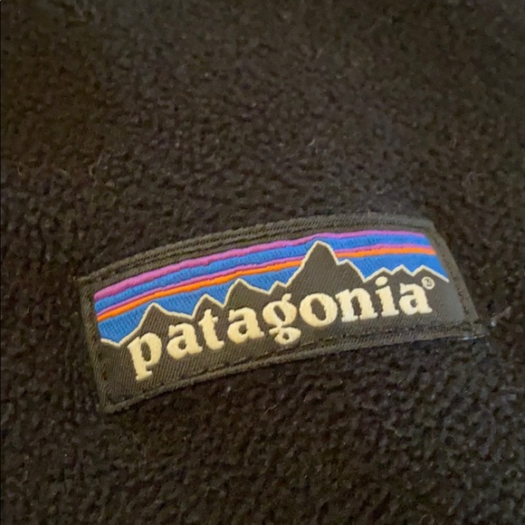 Light weight (super soft) Patagonia fleece jacket - Picture 2 of 3
